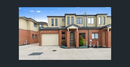 Modern Two-Storey Living in Prime Carrum Downs Location - Photo 3