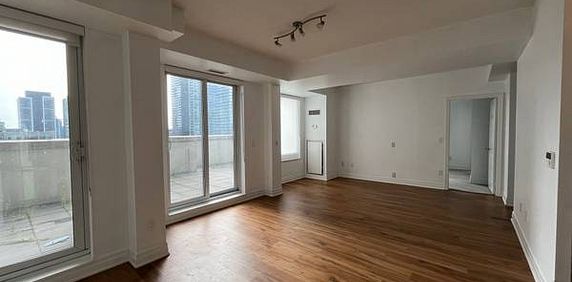 BLOOR & YONGE: LARGE 2 BEDROOM CONDO W/ PARKING & LOCKER INCLUDED - Photo 2