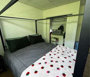 Beau 4 1/2 Avec Accès à Une Cour - Photo 1