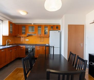 Csalogány utca - Photo 5