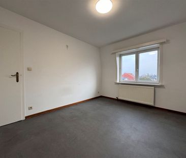 Gunstig gelegen 2- slaapkamer appartement. - Photo 4