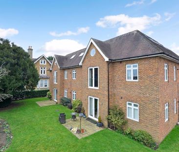 Croft Road, Godalming, Surrey, GU7 - Photo 4