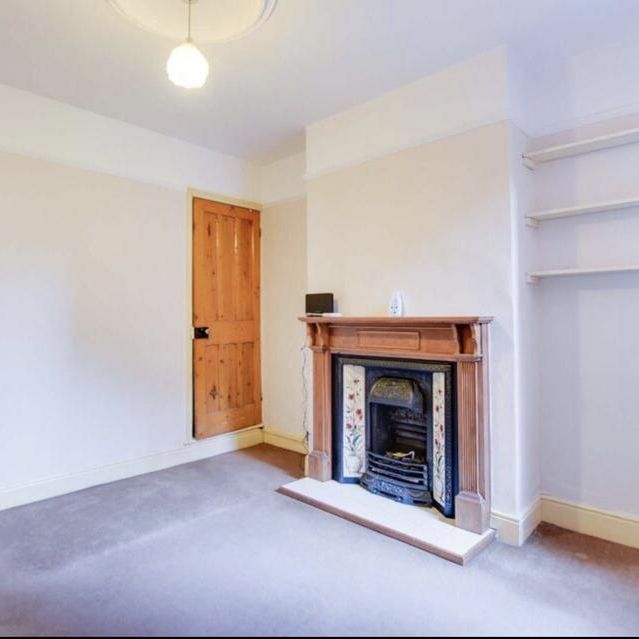 2 bedroom terraced house to rent - Photo 1