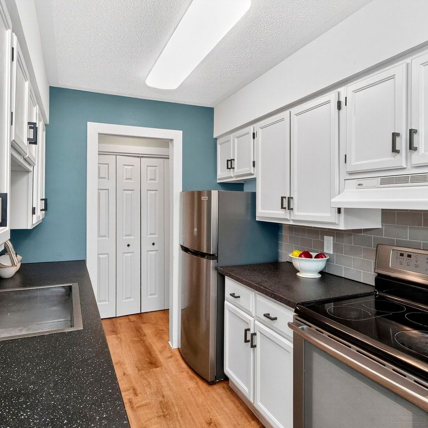 For Lease - 159 Church Street Unit# 2, Penetanguishene, Ontario - Photo 1