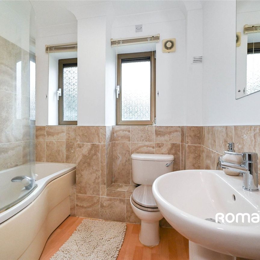 2 bedroom maisonette to rent - Photo 1