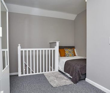 4 bedroom terraced house to rent - Photo 3