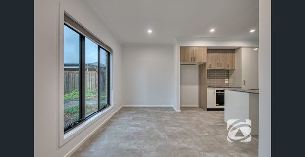 BRAND NEW TOWNHOUSE - Photo 1