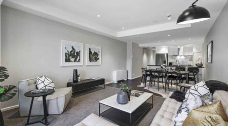 Two bedroom, Two bathroom on SPLIT LEVEL - FUR... - Photo 5