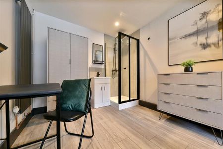 1 bedroom in a house share to rent - Photo 5