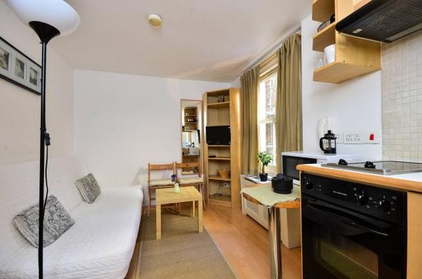 BILLS INCLUDED - A modern studio apartment to rent in West Kensington, London W14 - Photo 1