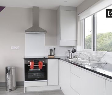 Bedroom 1- Bed 2 - Photo 2