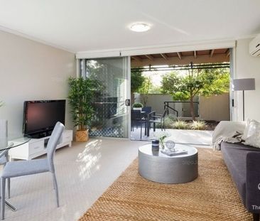 Two-bedroom townhouse with an ensuite and large balconie to each be... - Photo 2