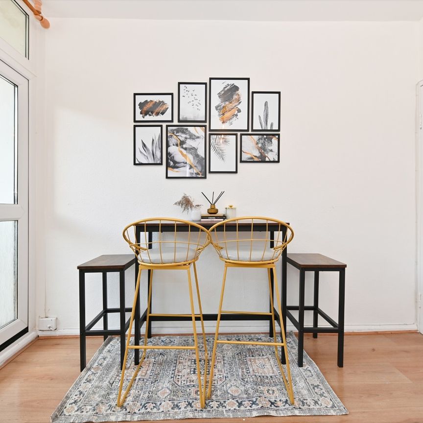 Room in a Shared Flat, Tildesley Road, SW15 - Photo 1