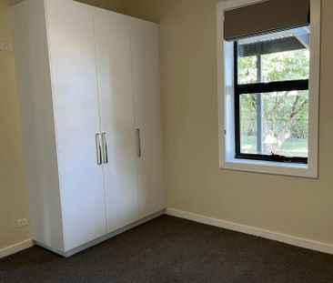 Superb, Stylish and Spacious - Photo 4