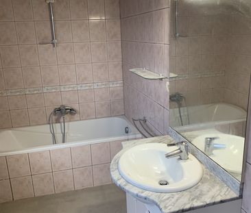 Location Appartement 3 pièces 96m² SARREGUEMINES 57200 - Photo 5