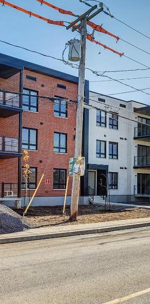 IMMEUBLE 55 ans et plus - 4 1/2 STATIONNEMENT INTÉRIEUR - ASCENSEUR - Photo 1