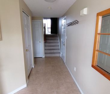 For Lease - 712 Activa Avenue, Kitchener, Ontario - Photo 1