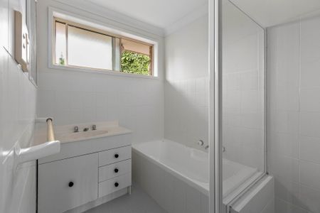 FRESHLY UPDATED HOME! - Photo 4