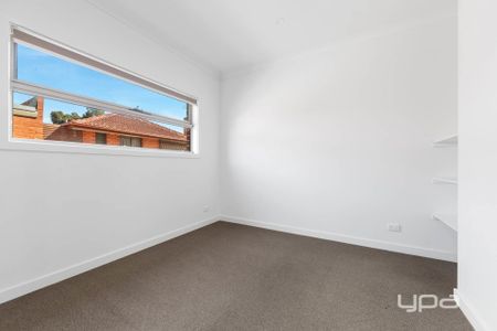 2/28 Bent Street, ST ALBANS - Photo 2