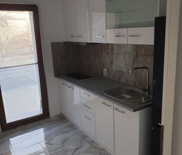 Inchiriez apartament cu 3 camere zona Brancoveanu - Photo 6