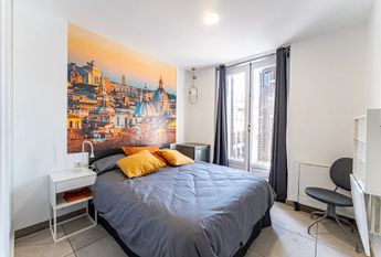 Calle del Arenal, Madrid, Community of Madrid 28013