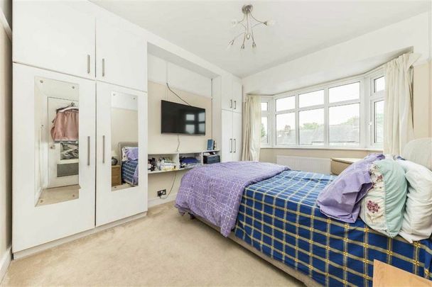 Woodyates Road, Lee, SE12 - Photo 1