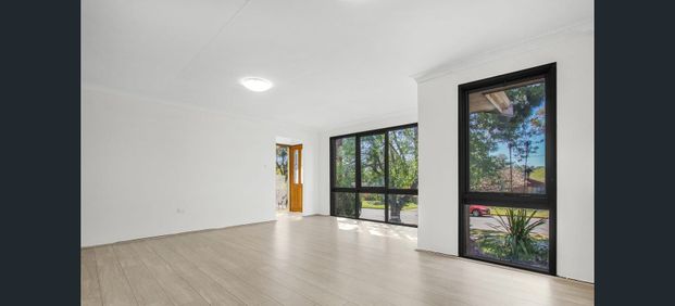 SPACIOUS FOUR BEDROOM FAMILY HOME - Photo 1