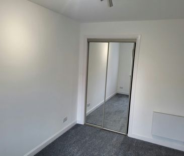 Flat to rent on - Photo 5