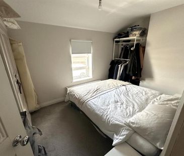 3 Dunmurry Lane, Belfast, BT17 9RP - Photo 4