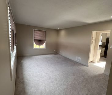 For Lease - 6077 King Road Unit# Upper, King, Ontario - Photo 4