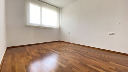 Stilvoll Wohnen: Gepflegte 3-Zimmerwohnung mit Dachterrasse in Götzis zu vermieten! - Photo 2