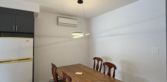 5 1/2 à 1 498$ - REZ-DE-CHAUSSÉE - Photo 2