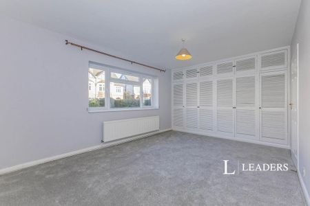 2 bedroom flat to rent - Photo 5