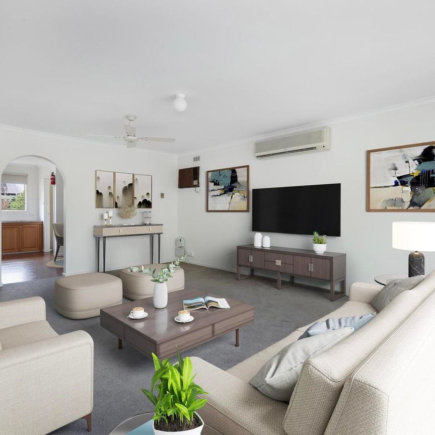 PICTURE THIS, BUT WITH ALL YOUR STUFF IN IT. - Photo 1