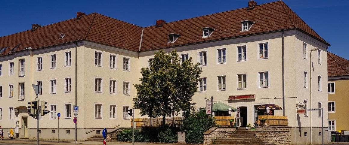 Citywohnung mit Balkon und Duschbad // 1.OG rechts - Foto 1