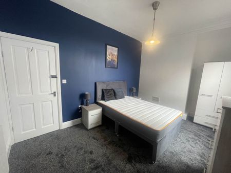 De Lacy Mount (Room 2), Kirkstall, Leeds - Photo 4