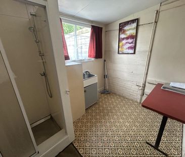 Cosy One bedroom home on working orchard - Photo 4