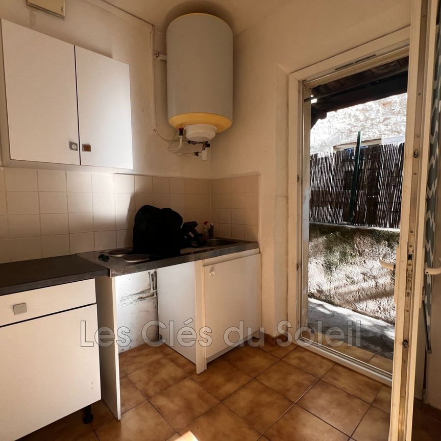 Location appartement studio 14 m² Toulon - Photo 2