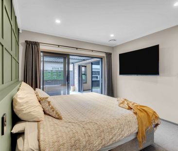 Modern Chartwell Living – Built 2020 & Ready to Impress! - Photo 5