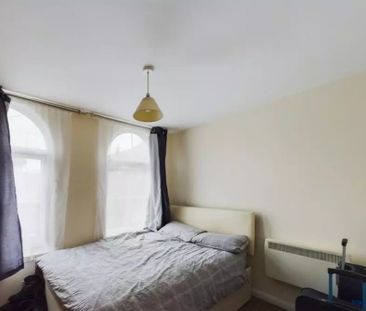1 Bed Flat, Cardigan Gardens, LU1 - Photo 6