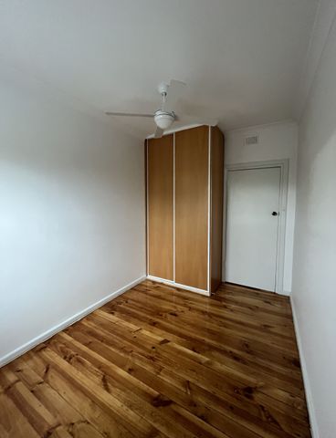 Renovated 3 Bedroom Home - Photo 2
