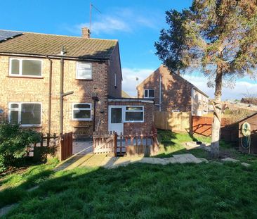 Semi-detached house to rent on - Photo 5