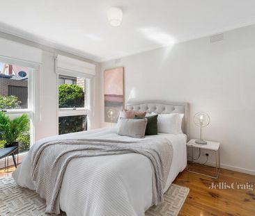 2 Bedroom Unit in Convenient Location - Photo 3