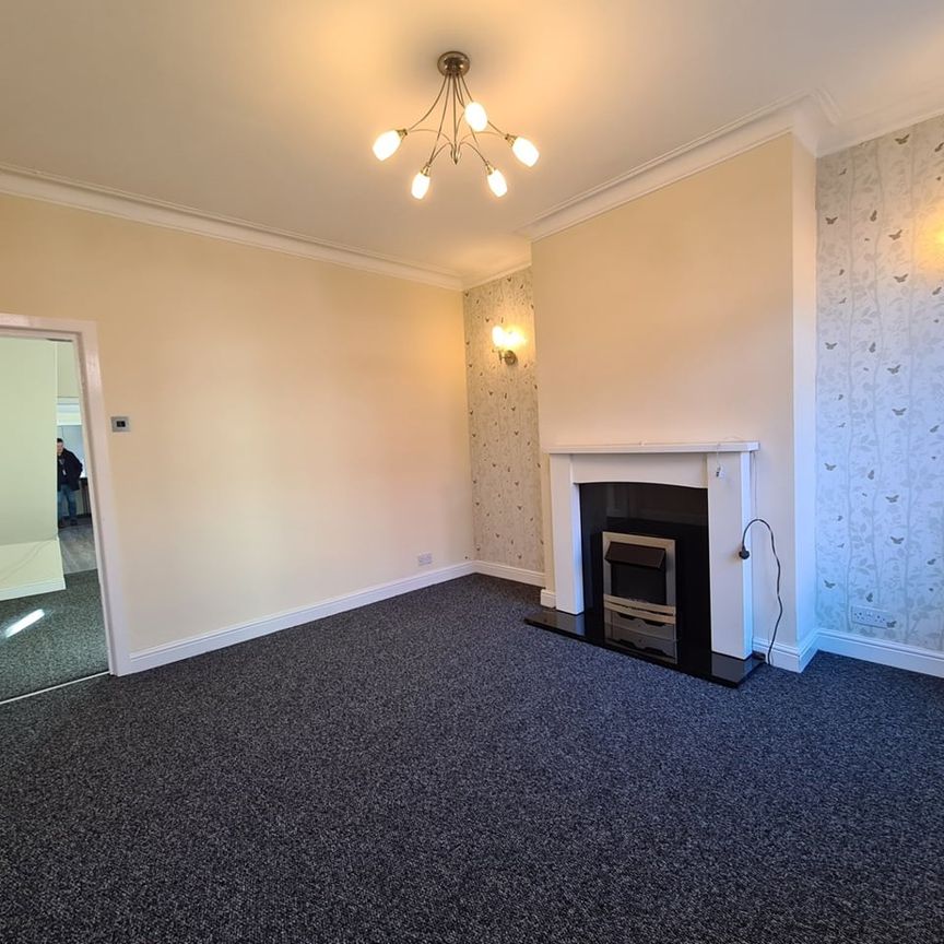 2 Bed Terraced House, Hinde Street, M40 - Photo 1