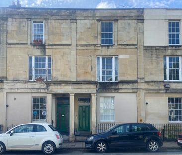 Second Floor Flat, , Hampton Park, Redland, BS6 6LG - Photo 1