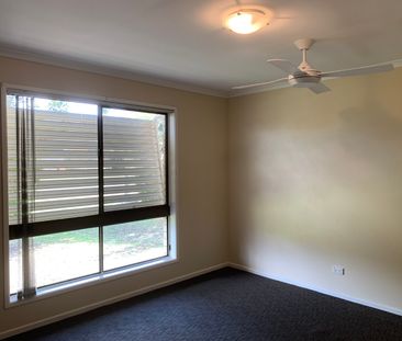 5 Howlett Street, QLD 4655, Urangan - Photo 1