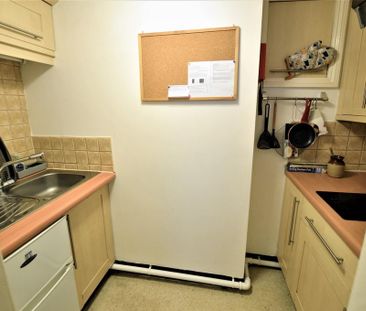 Studio to rent - Photo 6