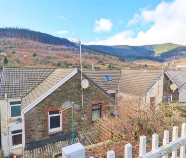 3 bedroom terraced house to rent - Photo 6