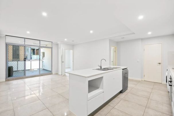 “2 Bedroom Apartment With Separate Study Area” - Photo 1