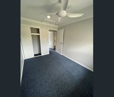 Resort-Style Living Featuring Gym, Pool, Spa And Sauna! - Photo 4